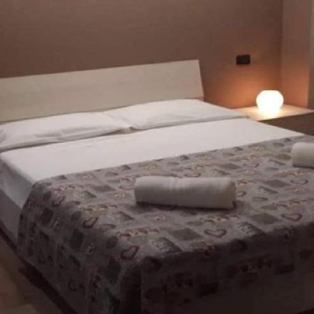 Hotel Fitness Парма Екстериор снимка